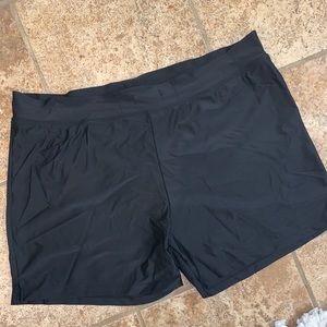 Athletic shorts